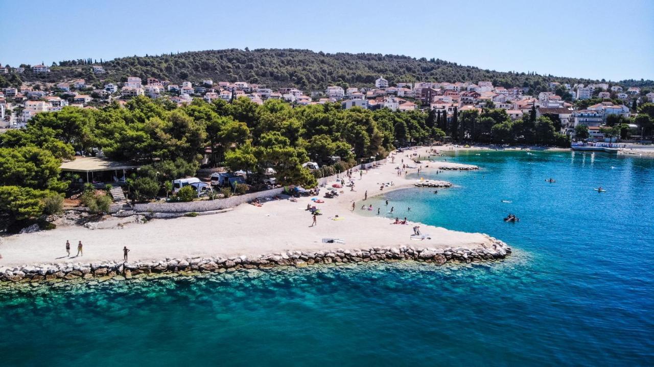 Kamp Rozac Hotell Trogir Exteriör bild